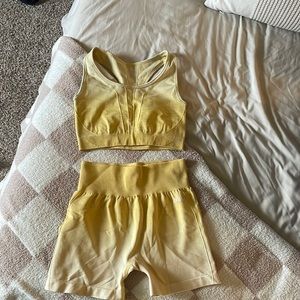 Aybl ombré yellow workout set - size M - no padding
